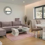 Apartament Sun&sea Deluxe Apartment,free Parking