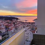Sun&sea Deluxe Apartment,free Parking Apartament