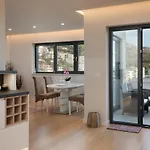 Sun&sea Deluxe Apartment,free Parking Apartament *