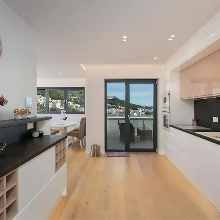 Sun&sea Deluxe Apartment,free Parking * Makarska