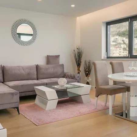 Apartman Sun&sea Deluxe Apartment,free Parking