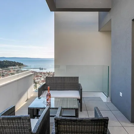 Sun&sea Deluxe Apartment,free Parking Apartament Makarska